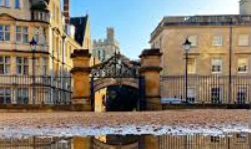 Studying at Oxbridge, the UK, and elsewhere